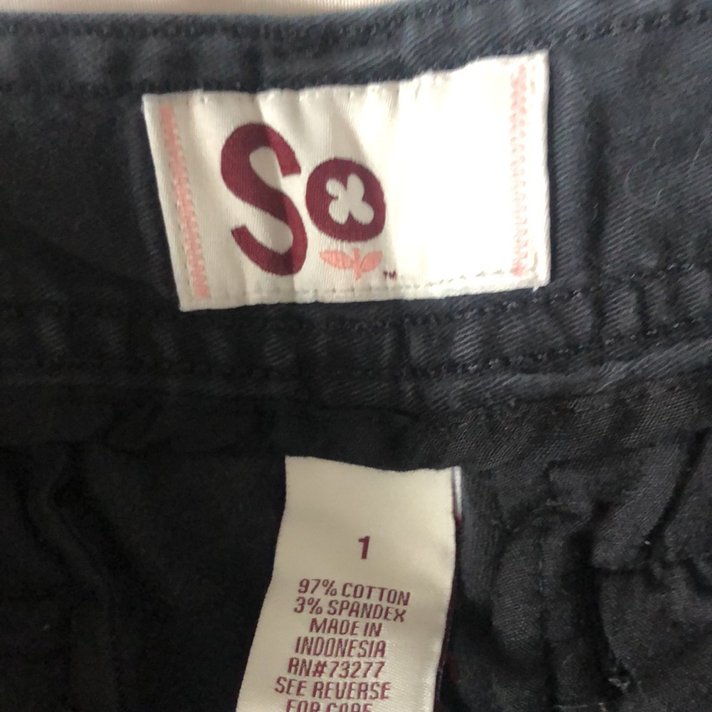 SO -Used Women’s black shorts - Picture 4 of 4